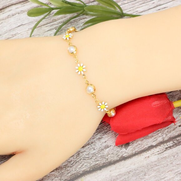 Trendy Bracelet for Girls & Women – Cute, Adjustable & Gift-Ready | MLCRC1140 - Picture 7 of 10